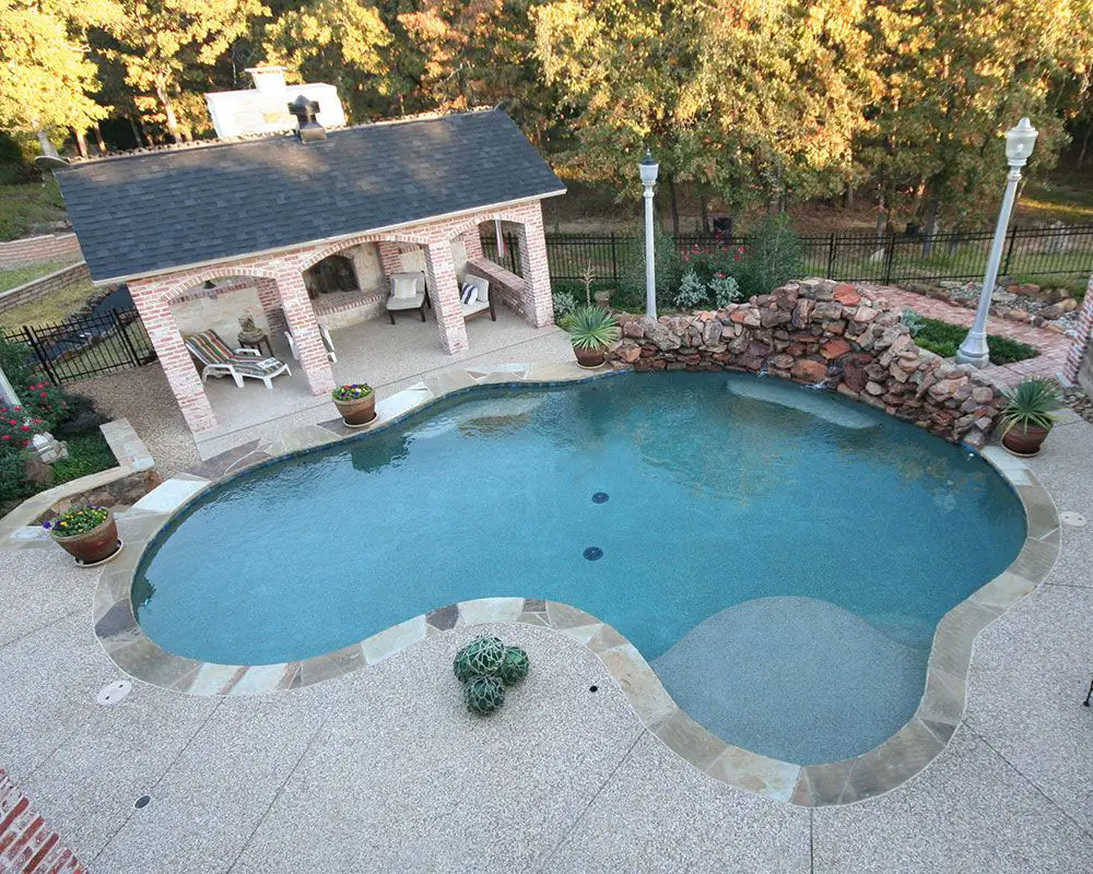 Custom Pool Installations Fort Worth TX, Built Around Lifestyle and Space (1)